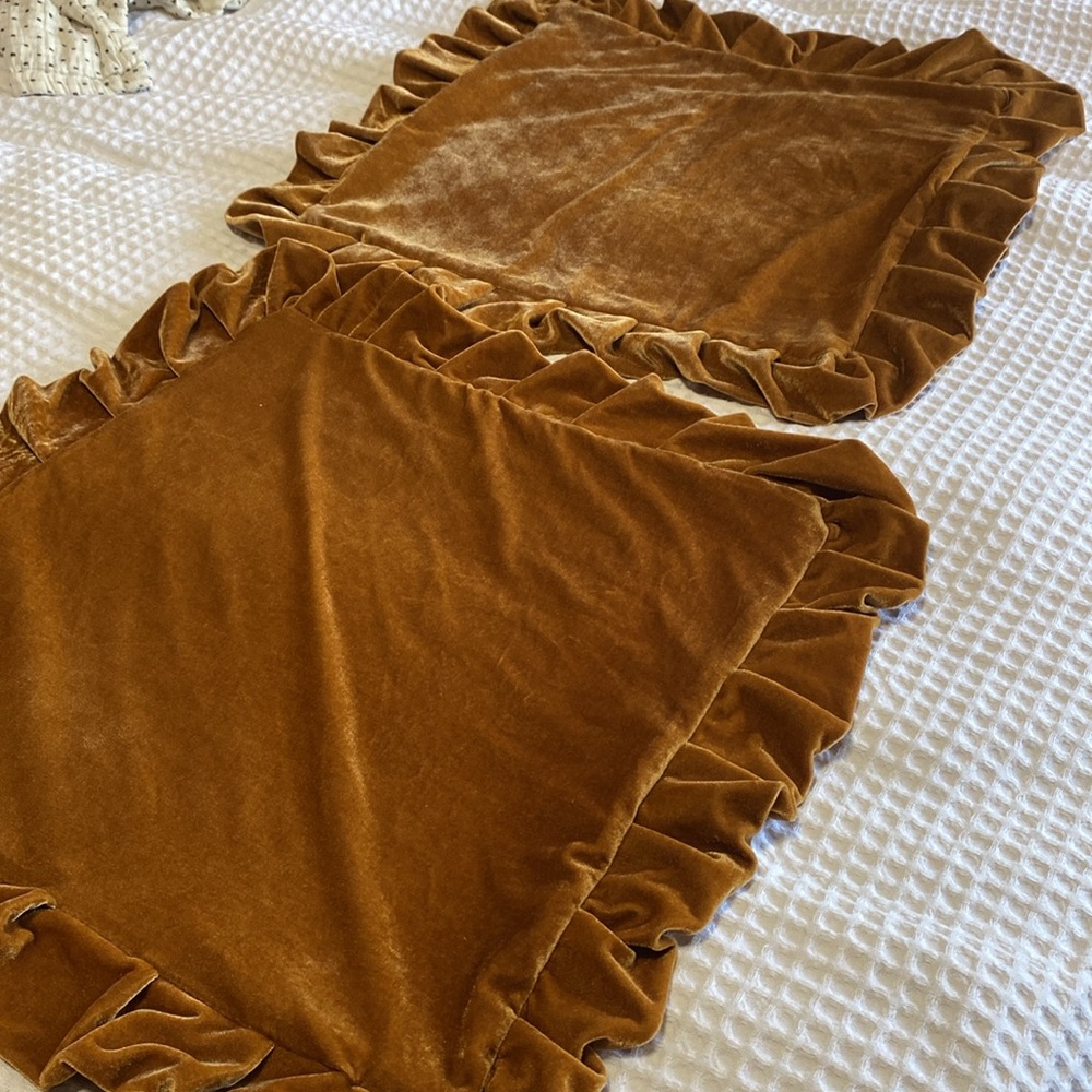 Velvet caramel brown 18x18 throw pillow covers home decor accent pillow cases